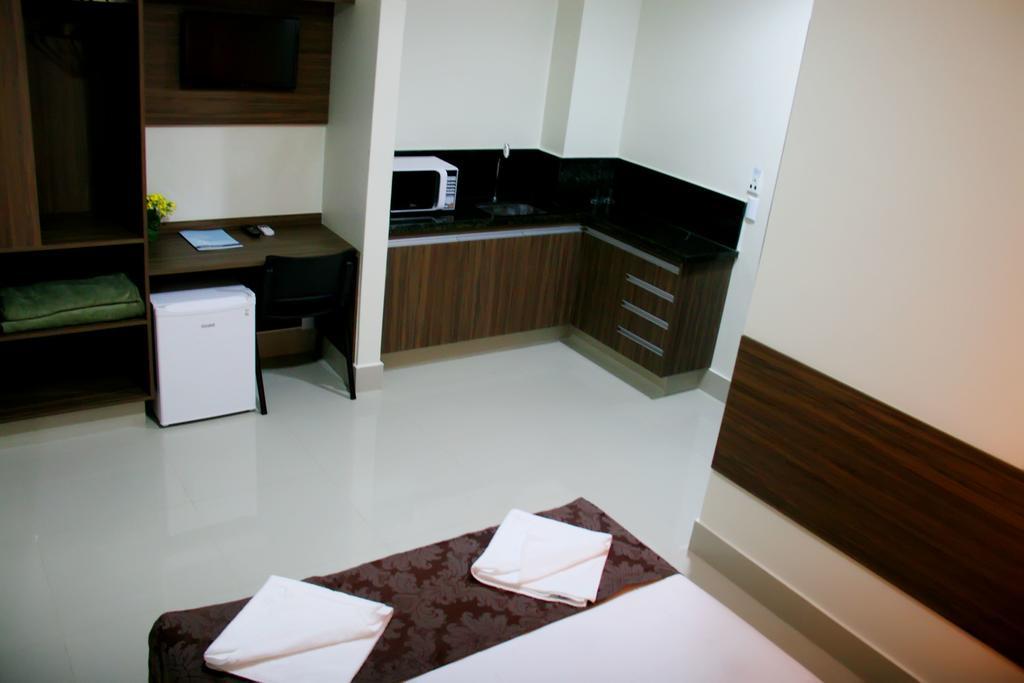 Hotel Belugi Goiânia Zimmer foto